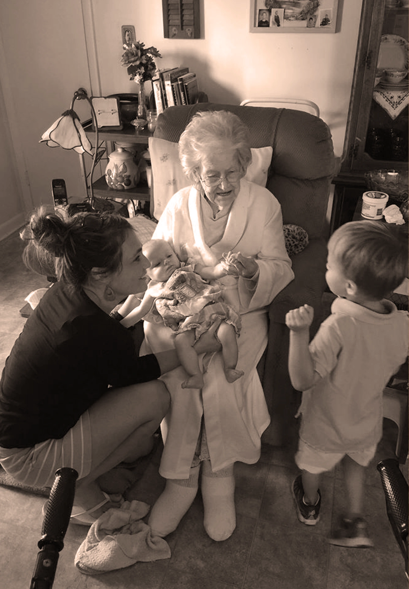 Jessica Beaven with her grandmother and children
